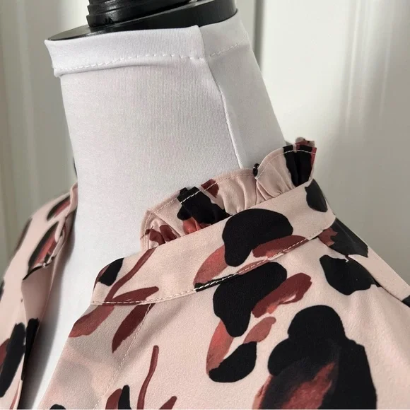 Eloquii Panthera Button Down w/ Ruffle Neck - NWT - Picture 7 of 15